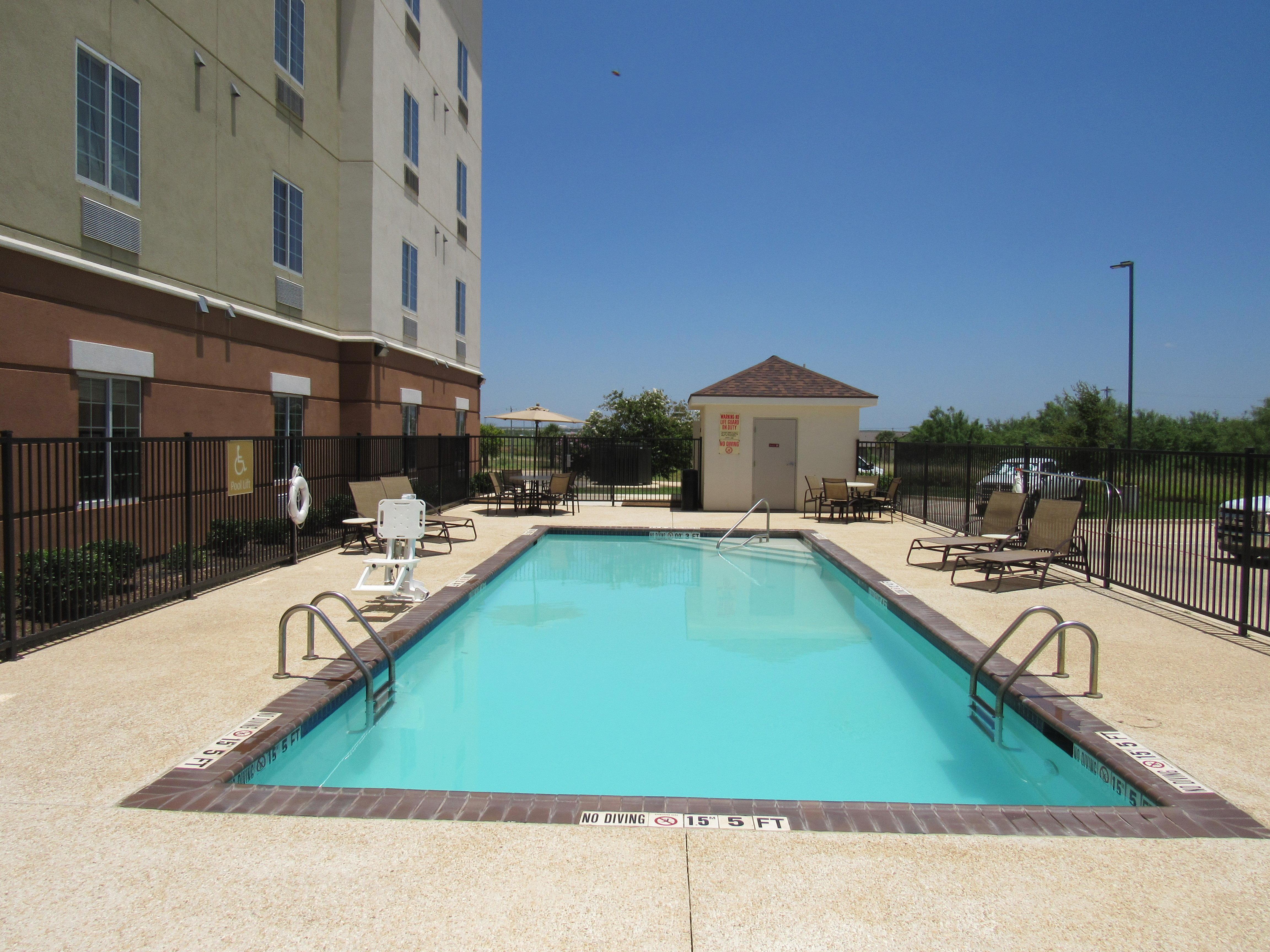 Candlewood Suites Cotulla By Ihg Экстерьер фото